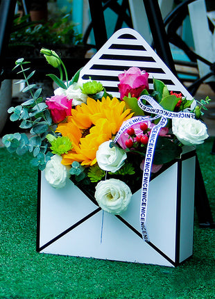 Boxes for Flowers with Rustic Construction and Creative Design - Caroeas